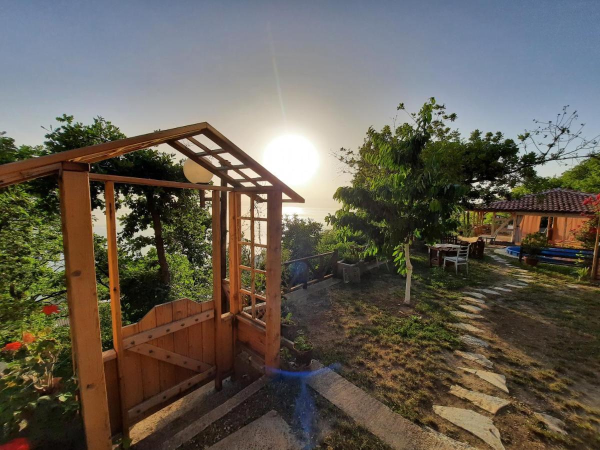 Robinson Sunset Guest House Lagadin Dış mekan fotoğraf