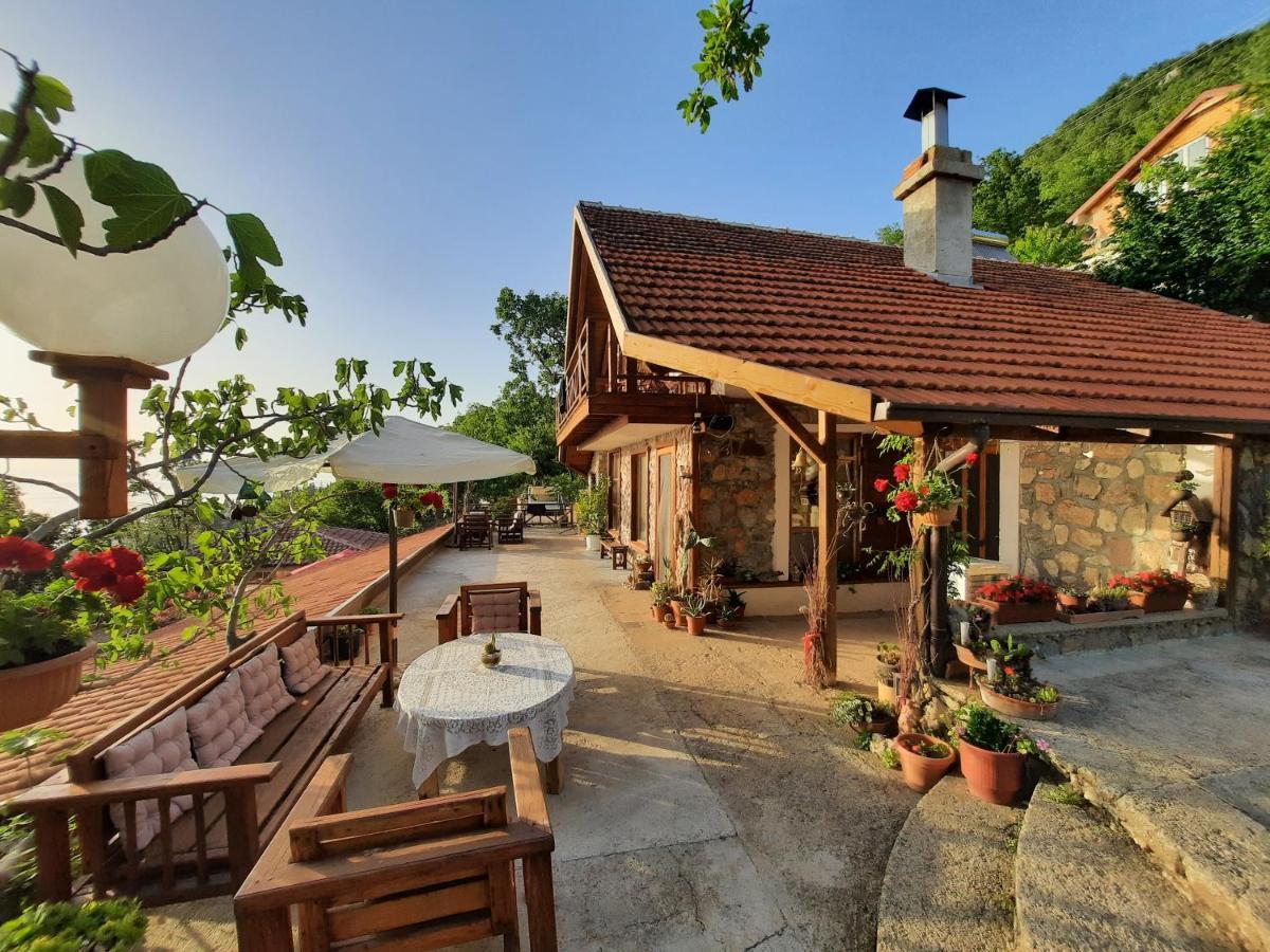 Robinson Sunset Guest House Lagadin Dış mekan fotoğraf
