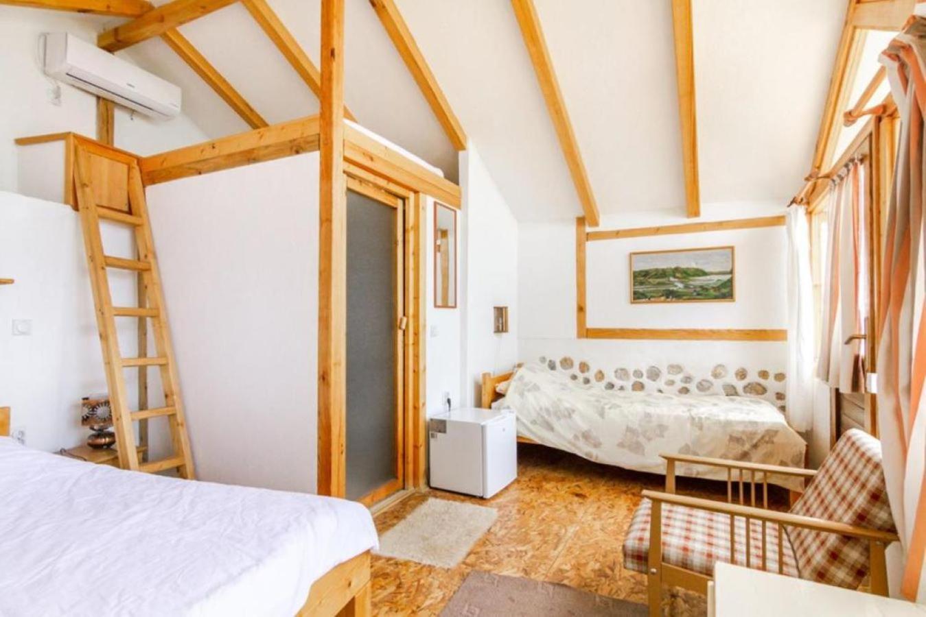 Robinson Sunset Guest House Lagadin Dış mekan fotoğraf