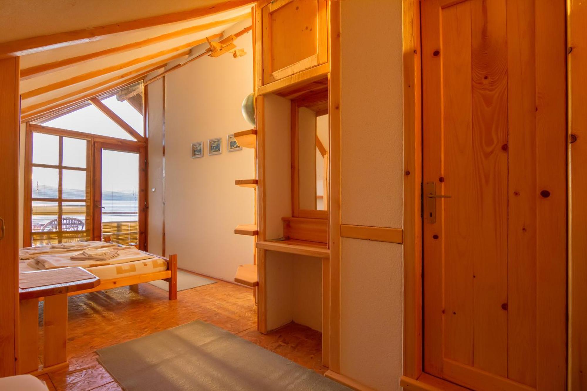 Robinson Sunset Guest House Lagadin Oda fotoğraf
