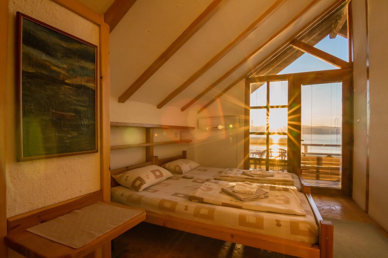 Robinson Sunset Guest House Lagadin Dış mekan fotoğraf